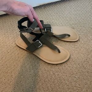 Marc Fisher Green and Tan Sandals Casual Summer Footwear